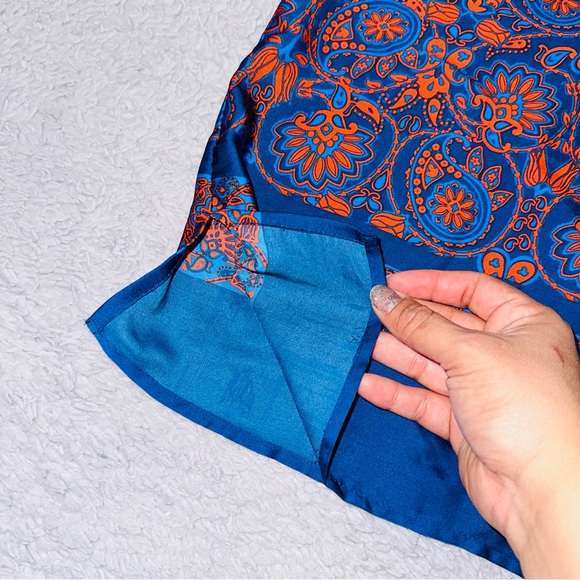 Ann Taylor silky printed top - Picture 9 of 11